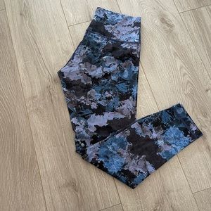 Lululemon Leggings | Size 8 with 24 1/2” Inseam